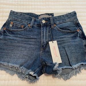 JUSTUSA medium wash shorts with frayed hem. XS. NWT.